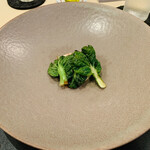 食堂セゾンドール - 地蛸・ターツァイのソテー、和辛子ポテト添え