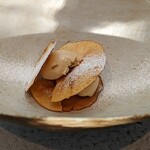 日本料理 TOBIUME - りんごソルベ　キャラメルソース