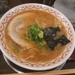 らーめん杉千代 - 昔ながらの醤油背脂系ラ－メン