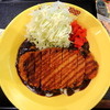 ゴーゴーカレー丼丼 - 料理写真:ロースカツカレーうどんエコノミークラス(750円)　マヨネーズ・福神漬けはセルフ