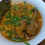 大阪ハラールレストラン - ラホーリームルグチャナ