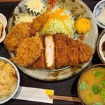 とんかつかつ饗 - いももち豚厚切りロースカツ定食&エビフライ&カキフライ2個