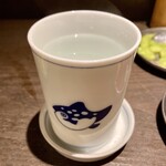 Shimonya - 日本酒「瀧の司」愛知の酒。熱燗で。385円也。