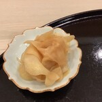 鮨 もりなり - ガリ(売ってくれ…)