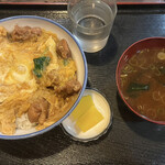 太田屋 - 親子丼650円