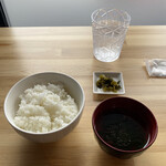 3150てっぱん - ランチのご飯とスープ