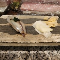 築地青空三代目  銀座三越 - さよりがどうして脂が乗るの?