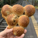 もりのひと - ぶどうパン