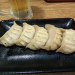 肉汁餃子と煮込みの酒場。しんちゃん - 