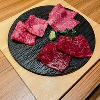 柳橋焼にく わにく - らんぶ、いちぼ、ネクタイ