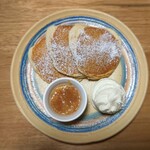 Pankeki Kafe Fluffy - フルーツソースパンケーキ