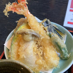 味処 そばの実 - サックサクの天ぷら