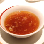 龍天門 - 紅焼散翅　フカヒレのスープ　醤油仕立て