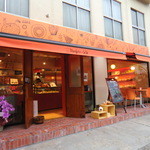 マンジェ・ササ - 外観