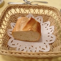 メインダイニングルーム - パン