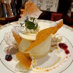 一六珈琲店 - 自家製ホワイトチョコレートケーキ