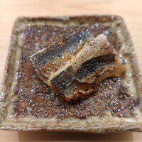 鮨 神楽 - イワシの塩焼き