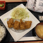 からあげ、定食、丼 がブリチキン。 - 