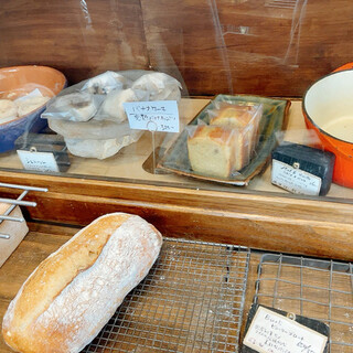 パン工房レストラン メガネ_1