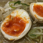 三ん寅 - 煮玉子の半熟度合いが絶妙です