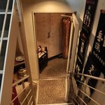 東麻布 逢坂  - ≪'13/06/10撮影≫外観の地下1階入口への風景です