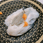 はま寿司 - 「広島県産牡蠣握り(もみじおろしのせ) 」100円