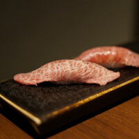 個室焼肉ITADAKI 馬車道 - 炙り肉鮨　イチボ