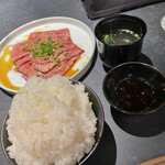 焼肉 TORATORA - 