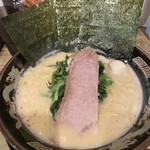 横濱家系ラーメン 神山 - 