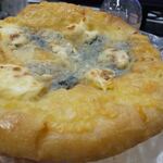 ベーカリー燈 - クワトロフォルマッジ