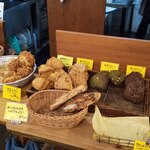 ベーカリー燈 - スコーン売り場