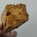 ベーカリー燈 - 柚子とホワイトチョコの酵母スコーン