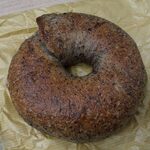 ベーカリー燈 - 黒ごま＆さつまいもベーグル