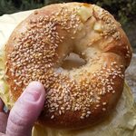 ベーカリー燈 - さつまいもとバターのベーグル