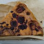 ベーカリー燈 - ミックスベリーのブレッドケーキ