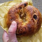 ベーカリー燈 - 干し柿とバナナとカルダモン