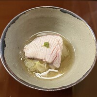 旬の寒鰤　しゃぶしゃぶ
