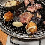 焼肉食べ放題 カルビ市場 - たこ焼きも焼いてみるw