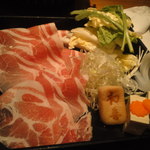 西新初喜 - ランチ1280円　豚肉等