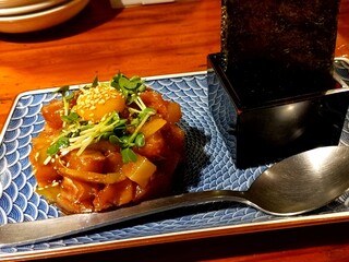 Rhinos kitchen - 鮮魚のユッケ海苔巻