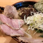 横浜ラーメン 北村家 - トッピング分け合い