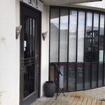 ビストロ黒屋 - 店舗　入口