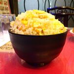 四川厨房 随苑 - 青椒肉絲焼きそばセット750円（ランチは、鶏唐揚げ４個、炒飯ほか食べ放題）