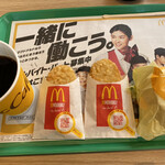 McDonald's - エッグマックマフィンセット＝420円
                      ハッシュポテト＝140円←追加