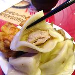 四川厨房 随苑 - 青椒肉絲焼きそばセット750円（ランチは、鶏唐揚げ４個、炒飯ほか食べ放題）