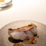 レストラン オオツ - 2023.1 八幡浜産白甘鯛 茗荷や生姜の薬味ソース