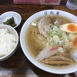 青竹手打ラーメン 日向屋 - 