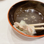 蕎麦割烹  倉田 - おすまし鼈身のワンタン