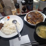 松屋 - ごろごろチキンカレー630円(税込)