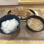 Butameshi Bouya - 肉大盛りバラ肉生姜焼き定食